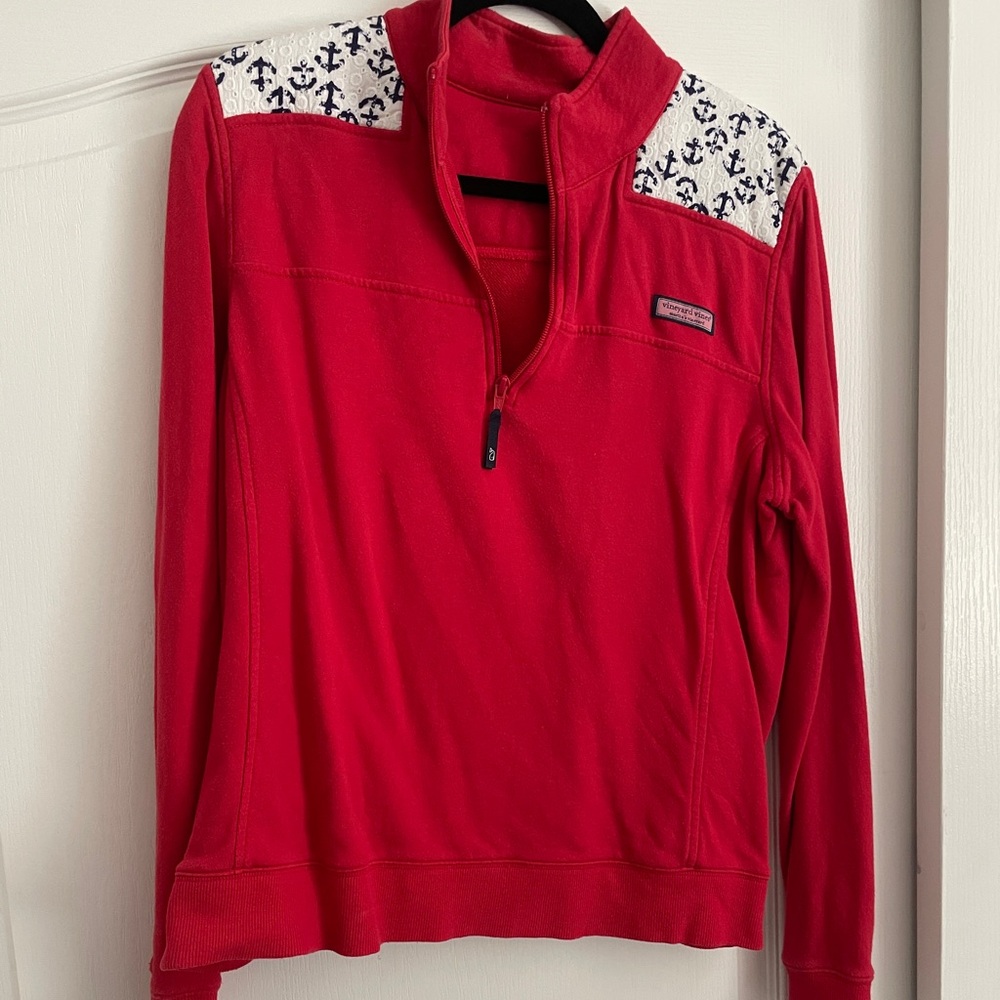 Woman’s vineyard vines pop over